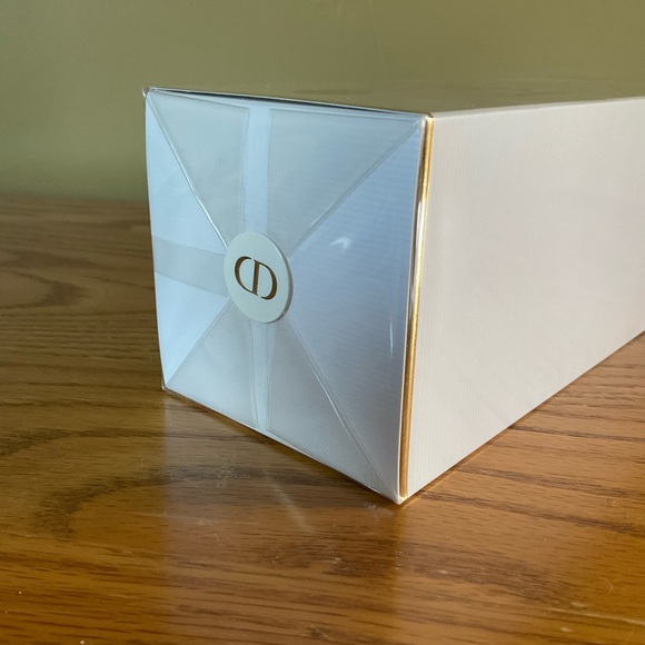 Dior Jadore Perfume 150ml-5oz. By Christian Dior SEALED NEW IN BOX - Picture 4 of 7